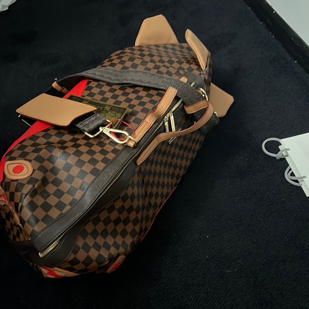 AUTH!!‼️Sprayground Duffle Blimp Bag